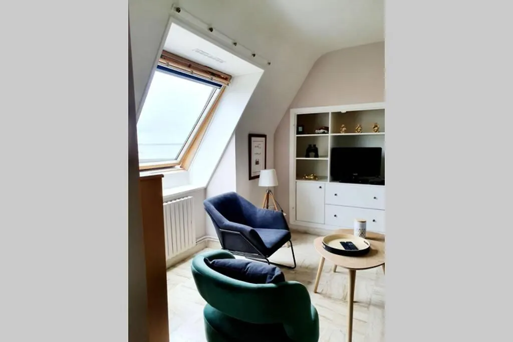 LE PHARE DE LA CROIX pleine vue mer centre ville Concarneau Appartement